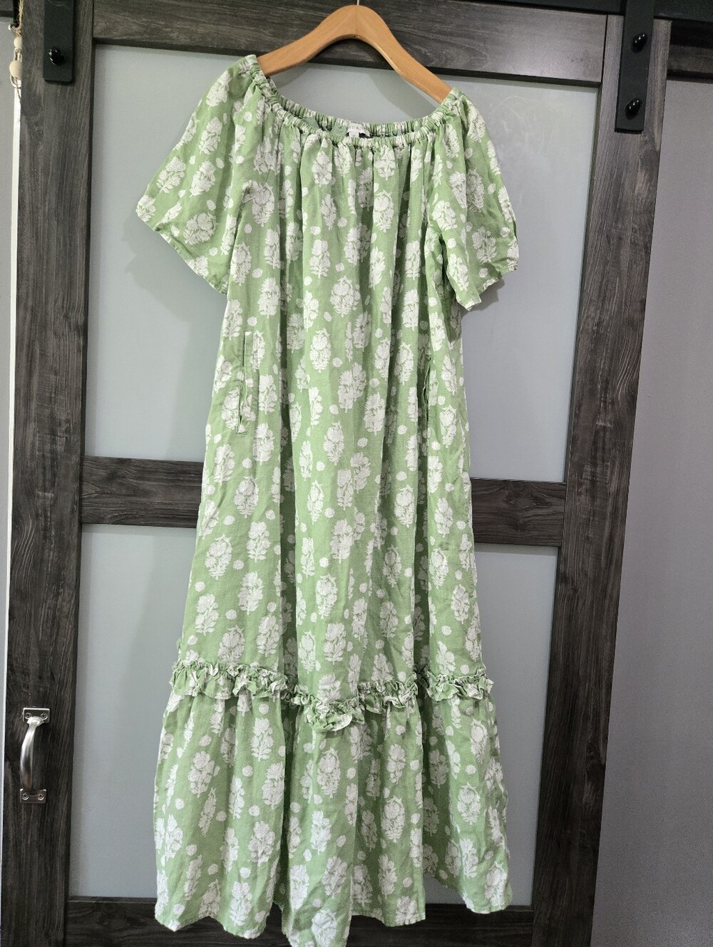 Crown and Ivy Green Floral Linen Lyocell Ruffle Hem Midi Dress Medium